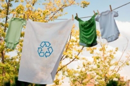 Mari merawat pakaian dengan cara alami yang murah dan ramah lingkungan (Ilustrasi: just-style via inspireatgenesis.com)