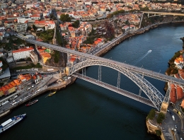 Jembatan Luis I - Porto | Sumber: Deensel / wikimedia