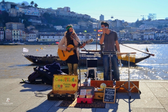 Pemusik jalanan di Ribeira - Porto | Sumber: koleksi pribadi