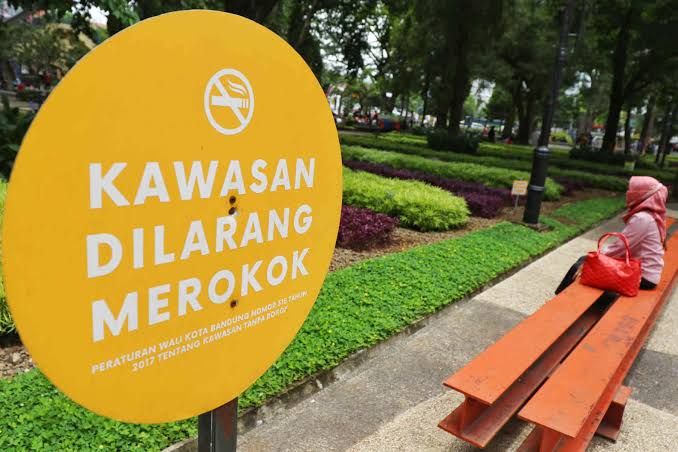 Perokok di Bandung dikenakan denda Rp 500 Ribu (ayobandung.com)