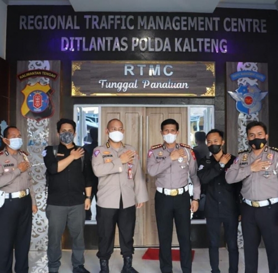Foto saat asistensi ETLE Polda Kalimantan Tengah bersama Satgas ETLE Nasional Korlantas. / dokpri