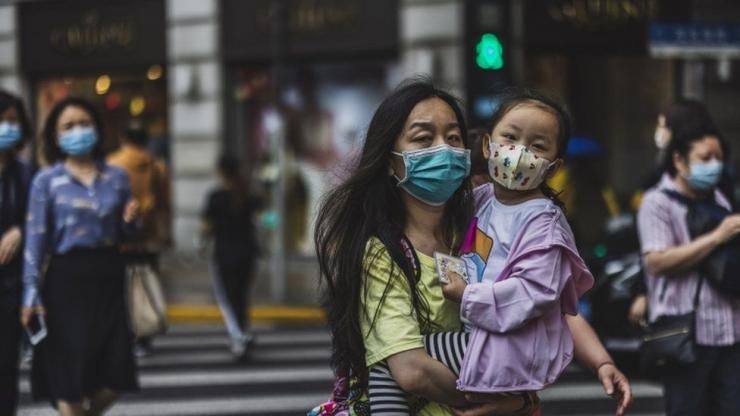 Tiongkok mengalami laju pertumbuhan yang paling lambat sejak tahun 1950 lalu. | Sumber foto: EPA via BBC.com