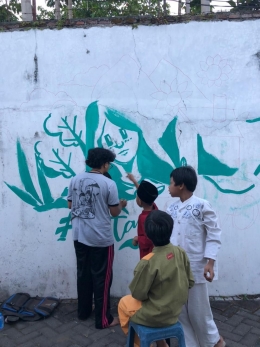 Proses membuat mural-dokpri