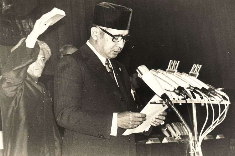 Presiden Soeharto saat dilantik | Fotografer: Pat Hendranto