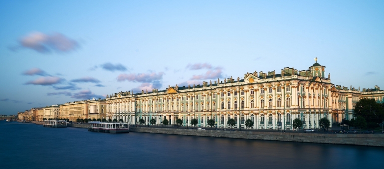 Hermitage Museum- St.Petersburg. Sumber: Pedro Szekely / wikimedia