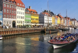 Kawasan Nyhavn di Copenhagen. Sumber: koleksi pribadi