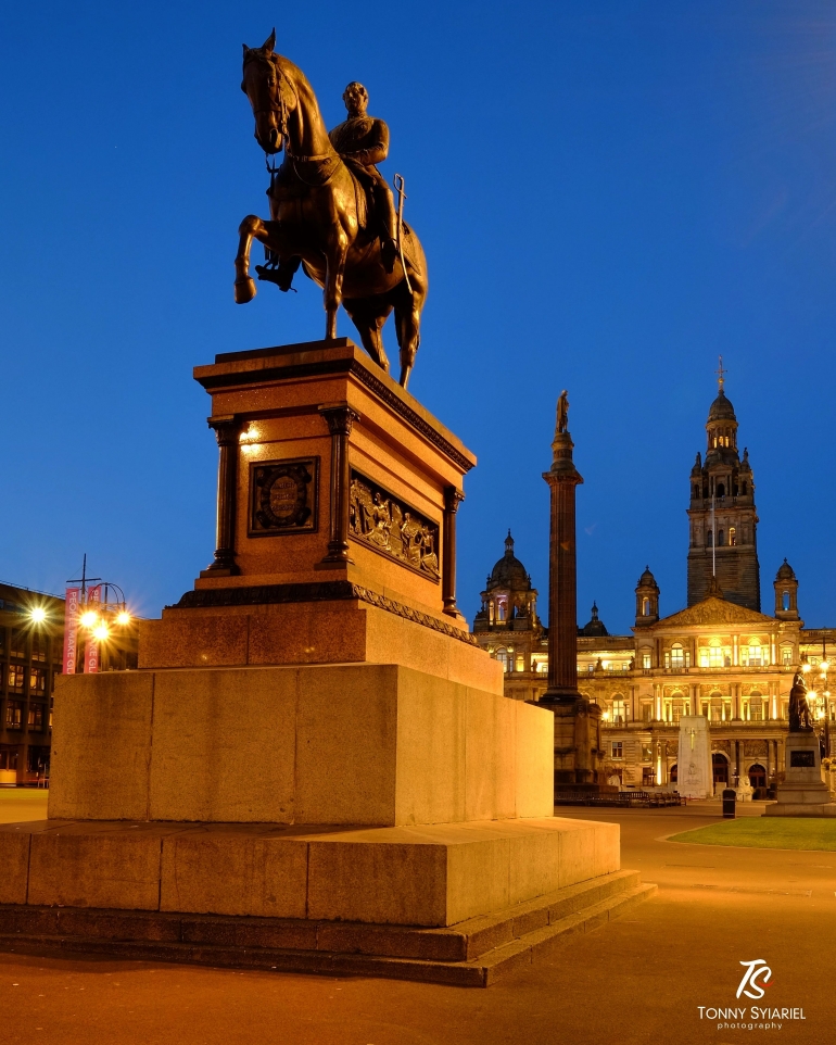 George Square - Glasgow. Sumber: koleksi pribadi