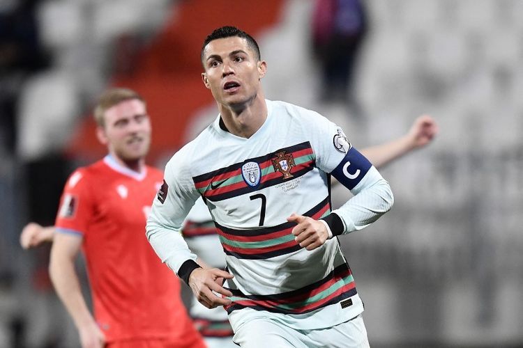 Cristiano Ronaldo Masih Menjadi Pemain Andalan Portugal dalam Gelaran Euro 2020 - Sumber : bola.kompas.com