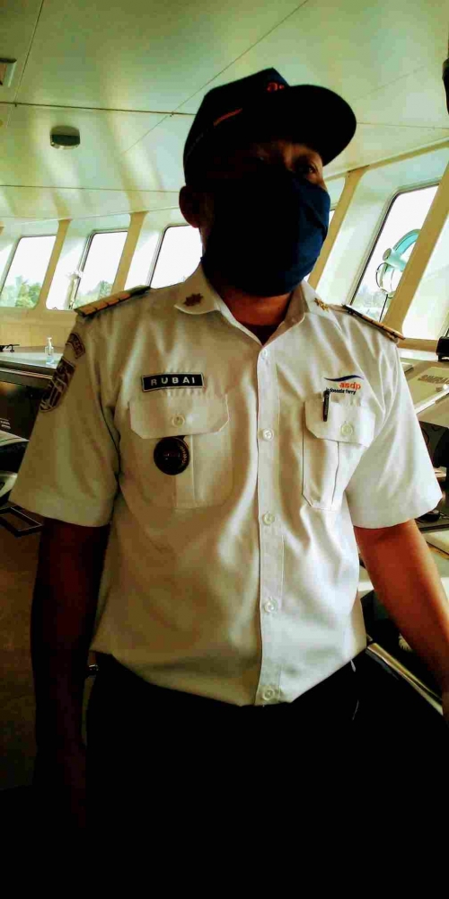 Kapten Rubai, Nahkoda Kapal Ferry KMP Aceh Hebat 2 (Doc Rachmad Yuliadi Nasir/Istimewa)