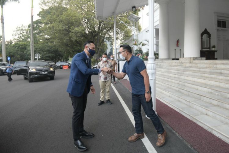 Kunjungan Ketum Demokrat AHY ke Bandung, saat bertemu dengan Gubernur Ridwan Kamil, 4/6/2021 (Humas Pemprov Jabar).