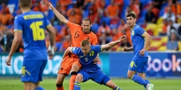 Timnas Ukraina merepotkan Belanda (bola.net)
