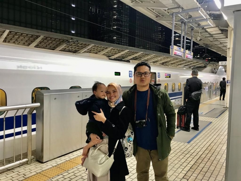 Menjajal Shinkanse Bersama Keluarga. Sumber: dokumentasi pribadi