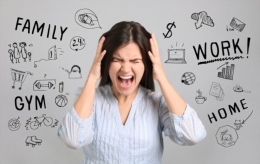 Ilustrasi. stressed young woman/shutterstock
