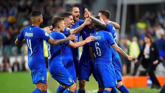 Italia mengalahkan Swiss 3-0 dan berhak ke babak 16 besar Euro 2020. Dual gol dari Manuel Locatelli dan Immobile.Cnnindonesia.com