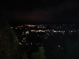 Panorama malam kota Berastagi dilihat dari puncak bukit Gundaling-Dokumentasi pribadi