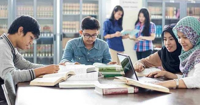 Kesibukkan mahasiswa berdasarkan semester. | UNDIP