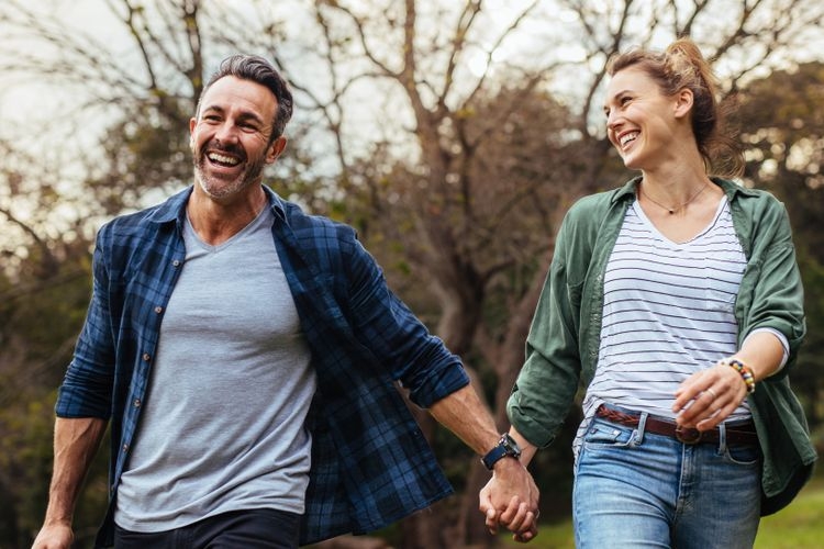 5 Love Language Terhadap Pasangan, Kamu yang Mana? (Sumber: Shutterstock via kompas.com))