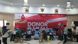 Deskripsi : Para pendonor di kegiatan aksi donor darah I Sumber Foto: dokpri