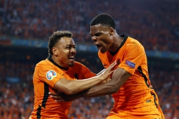 Denzel Dumfries Merayakan Gol Untuk Belanda . Sumber: UEFA Euro 2020