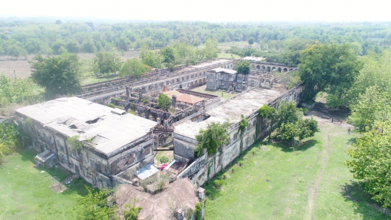 Keterangan: Nampak bangunan benteng secara menyeluruh yang diambil dari atas./Foto: Nugrohosugiharto