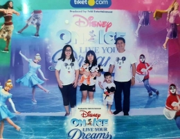 Keluarga Mickey Mouse saat menonton pertunjukan Disney on Ice Februari 2020 (Foto : dokpri)