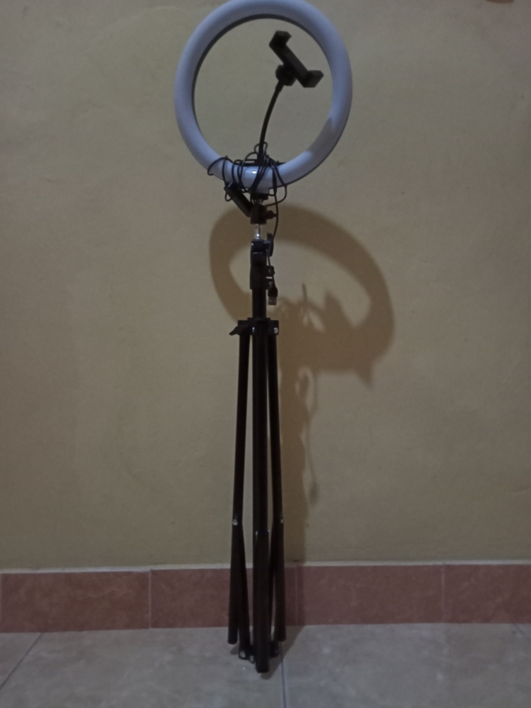 Lampu berkaki tiga (dok.pri)