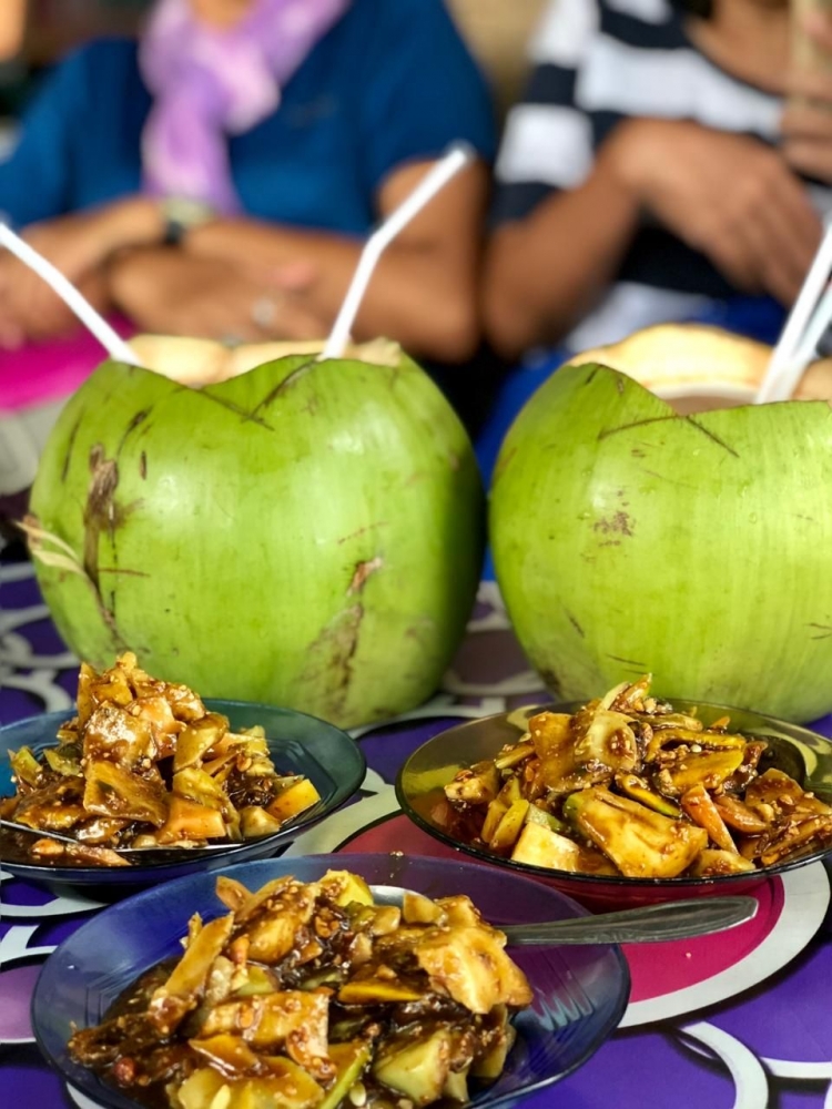 Rujak buah di salah satu tempat di Sabang (dokpri)