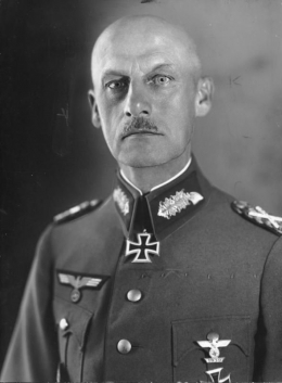 Marsekal Lapangan Wilhelm von Leeb, Komandan Satuan Darat Utara di Operasi Barbarossa. Source: Wikipedia