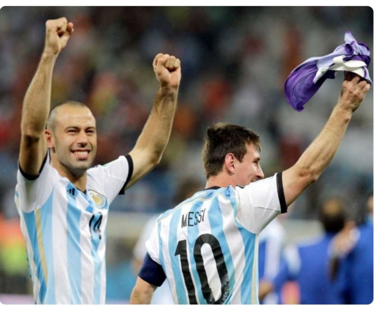 Mascherano bersama Messi. Foto via Sport.ndtv.com