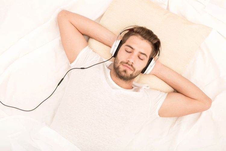 Pengidap musical anhedonia tak akan merasakan apapun ketika mendengarkan berbagai genre musik. Sumber: Shutterstock via Kompas.com