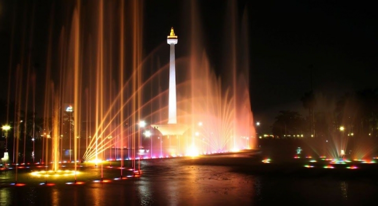 Ilustrasi Jakarta di waktu malam. Sumber: uptown.id