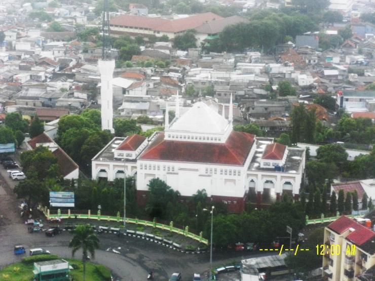 jakarta-istimewa-60d25b1e06310e40e5258c22.jpg