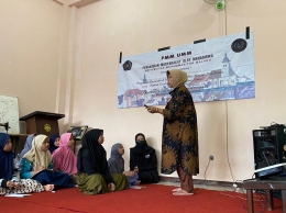 Penjelasan Materi Kunci Sukses di Masa Depan oleh Ibu Siti Fatimah Soenaryo, Dosen PGSD UMM (Dokpri)