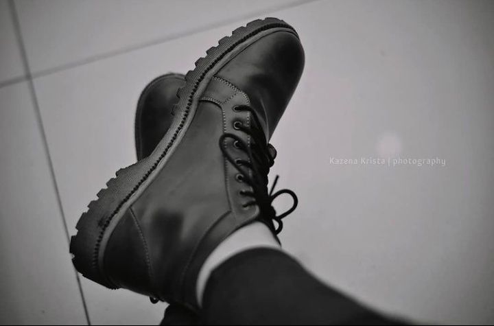 Boots jadi salah satu sepatu pilihan saya saat street photography. (Sumber: Dokumentasi pribadi/Foto oleh Kazena Krista)