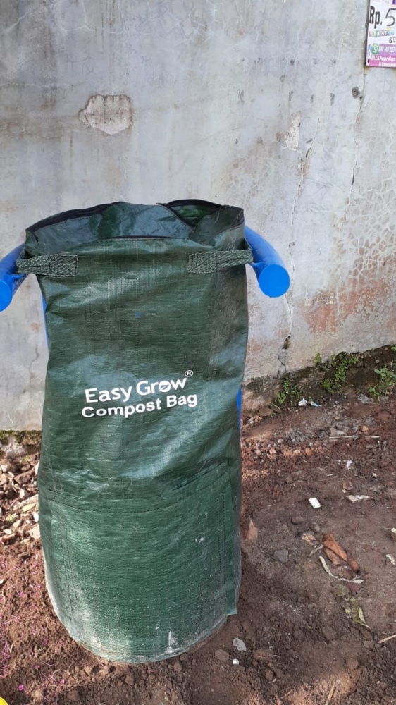 Compost bag yang dibagikan