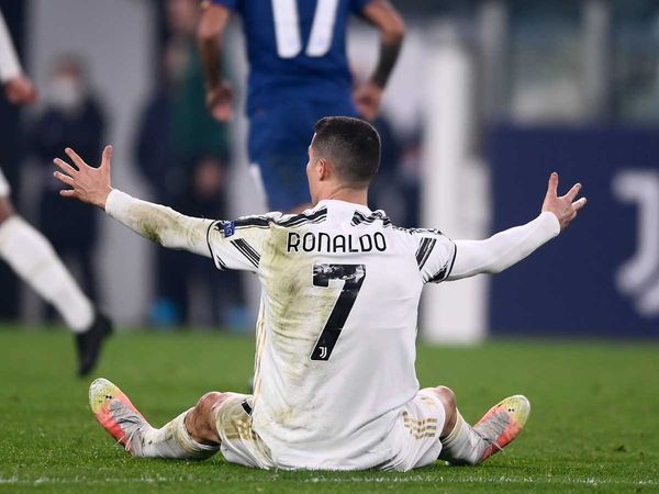 (Ronaldo/pencetak gol penyelamat Portugal Dok: timesnownews.com)
