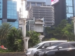 Dokumentasi pribadi | Struktur lift JPO di Jalan Sudirman, yang tersisa karena dibongkar tahun 2020