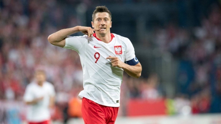 Robert Lewandowski. (via sportslumo.com)