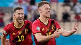 thorgan dan Eden Hazard selebrasi gol kemenangan atas Portugal (Foto Skysports)