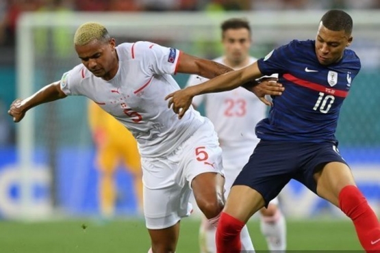 Kegigihan Swiss Mampu Membungkam Juara Dunia 2018, Prancis - Sumber : bola.kompas.com