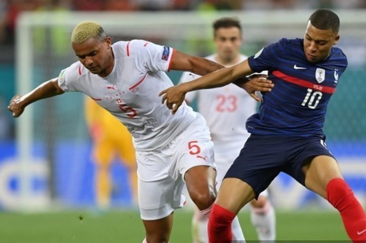 Kegigihan Swiss Mampu Membungkam Juara Dunia 2018, Prancis - Sumber : bola.kompas.com
