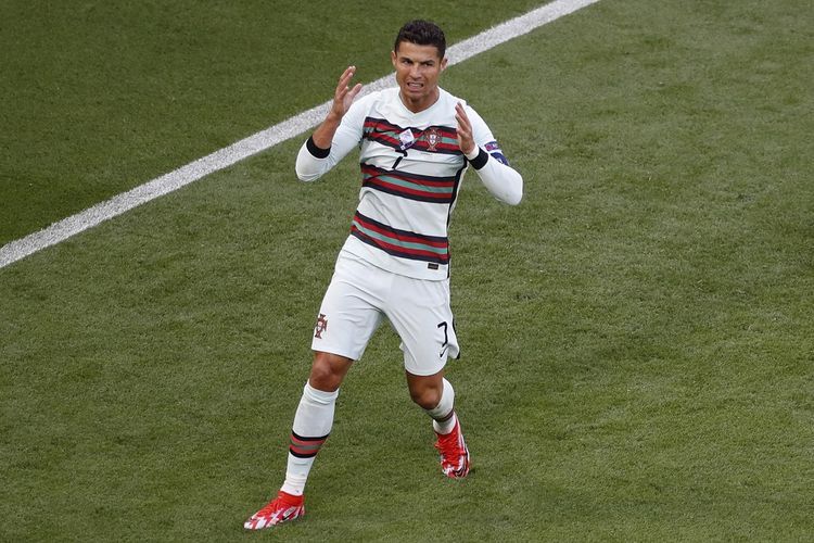 Cristiano Ronaldo, pemain timnas Portugal. Sumber foto: AFP/Laszlo Balogh via Kompas.com