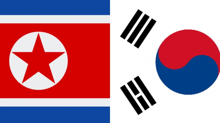 Bendera Korea Utara (Kiri) & Bendera Korea Selatan (Kanan)