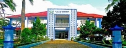 gambar : Gedung Fakultas Ushuluddin & Humaniora UIN Raden Intan | oleh: psi.ushuluddin.radenintan.ac.id