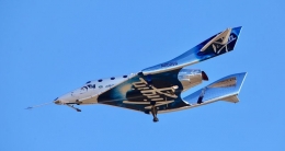Pesawat luar angkasa yang didesain oleh Virgin Galactic. Photo:Matt Hartman/Associated Press