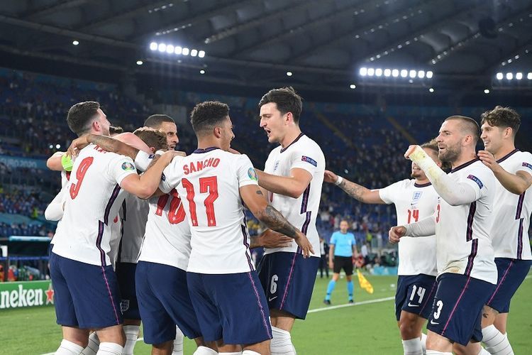 Para pemain Inggris merayakan gol ke gawang Ukraina, dalam laga perempatfinal Euro 2020 (Foto: AFP/ETTORE FERRARI)