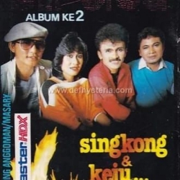 Cover CD lagu Singkong dan Keju [sumber: www.defhysteria via buka lapak]