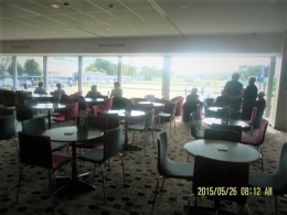 ruangan istirahat dan tempat makan siang di club tersebut(dok pribadi)