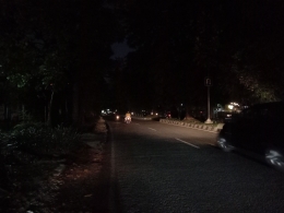 Kondisi jalan yang gelap di Kota Malang saat PPKM darurat. - Dokumen Pribadi