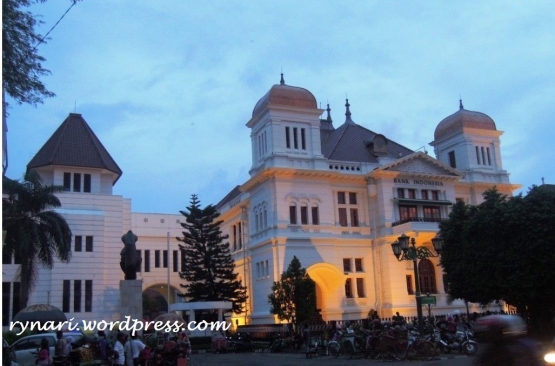 Bank Indonesia Yogyakarta di Senja hari (dokpri)